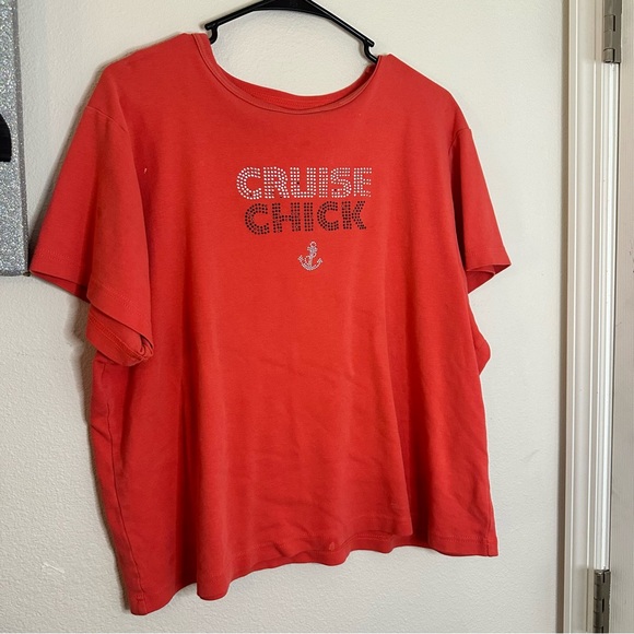 Cruise Chick pink short sleeve t-shirt with rhinestone logo - Picture 2 of 5